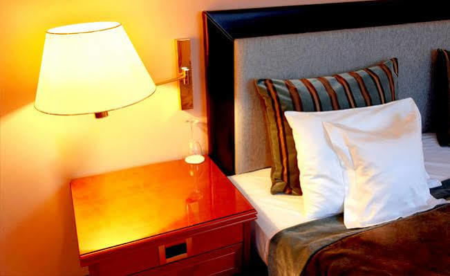 Auberge La Diligence Dolbeau-Mistassini Extérieur photo